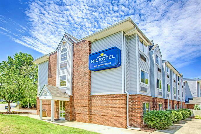 Microtel Inn & Suites Newport News